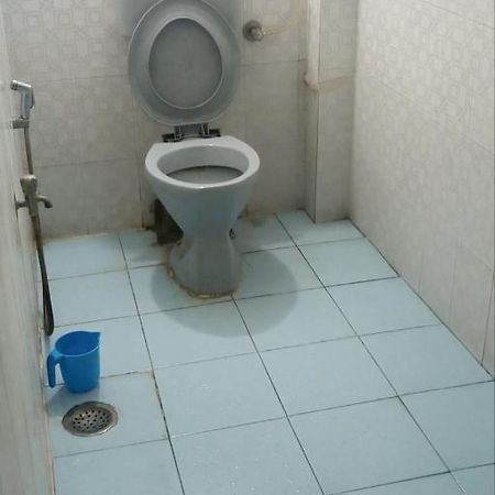Gandhi Ganaga Guest House Varanasi Exterior photo