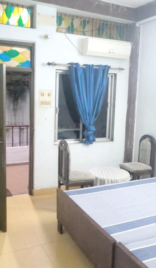 Gandhi Ganaga Guest House Varanasi Exterior photo